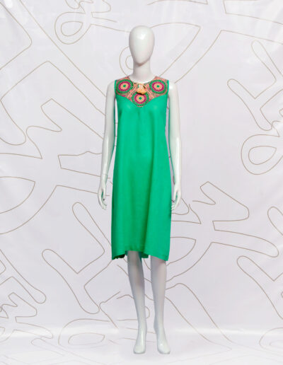 imagen-ropa-de-lino-cuernavaca-mujer-dama-Vestido Campiña Chiapas lino bordado verde/colores