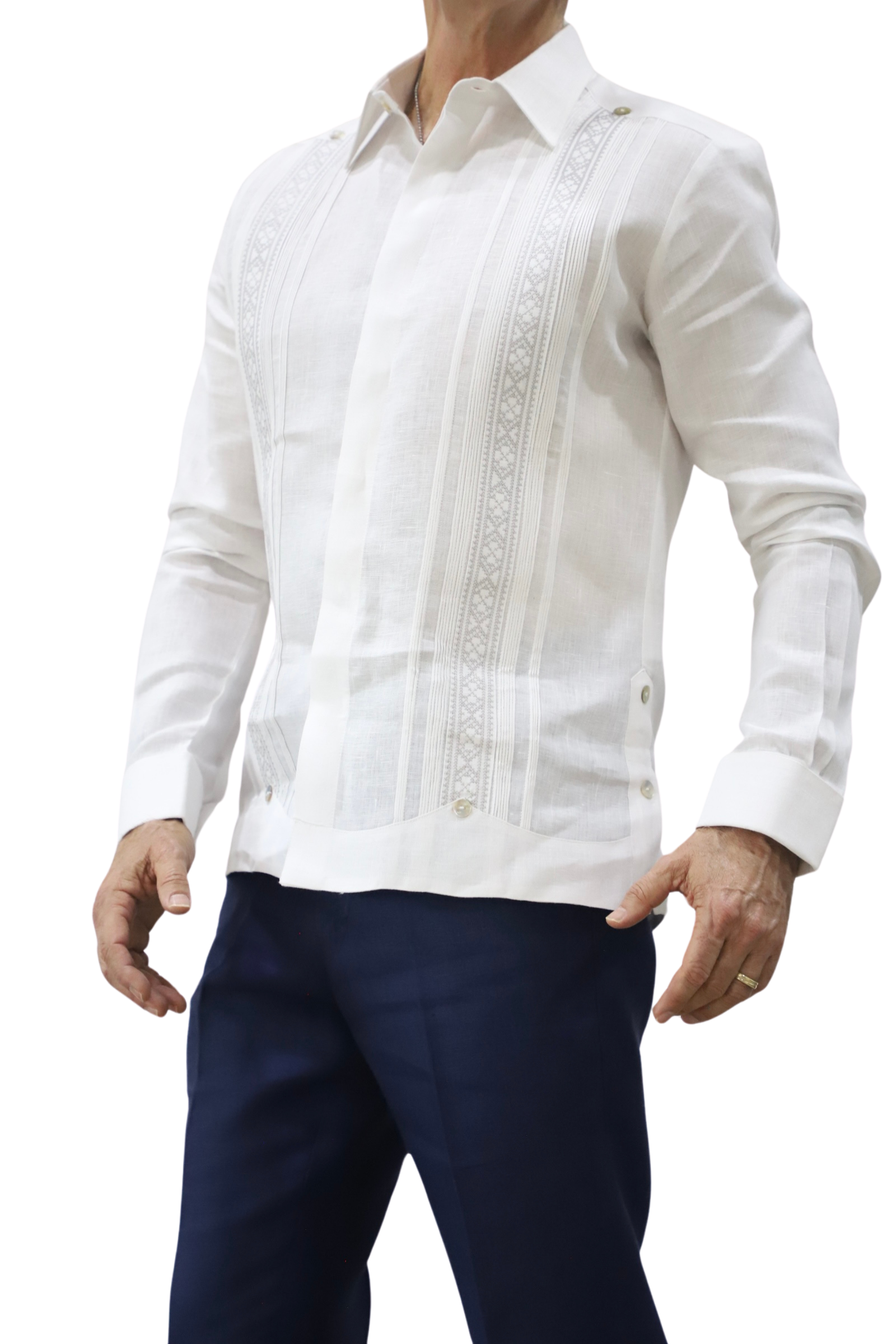 Guayabera De Lino Blanca Con Bordado Tradicional - Imagen 3